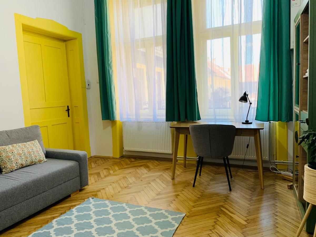 1900 Vetus Central Apartment Cluj-Napoca Luaran gambar